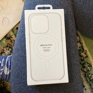 Never used iPhone 14 pro mag safe Apple case